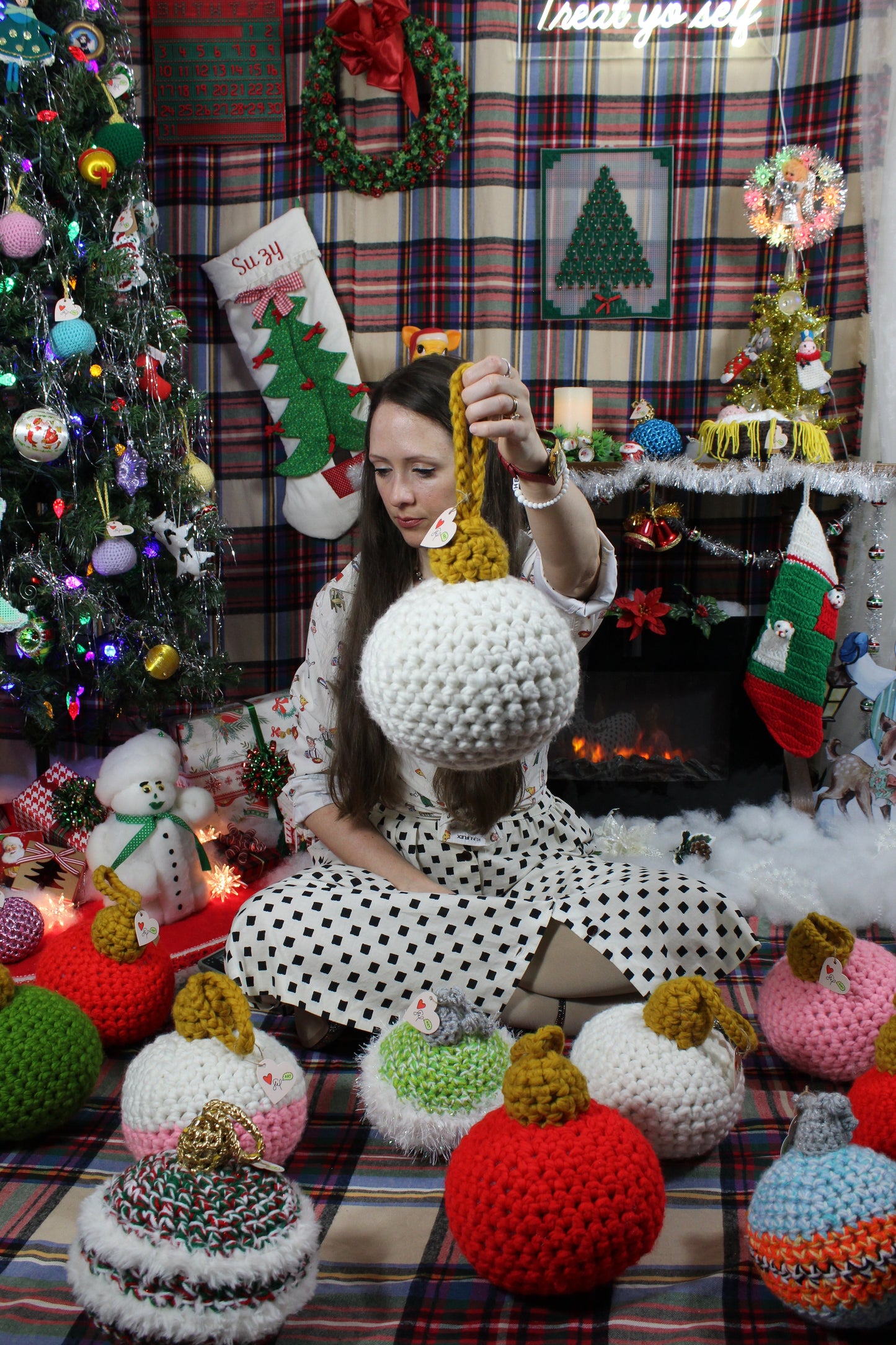 Oversized Wool Ornament - White (Large)