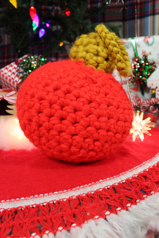 Oversized Wool Ornament - Red (XL)